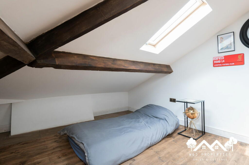 Additional image 36 of Blackburn Road, Darwen, BB3