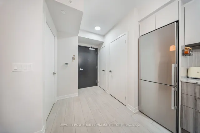 Additional image 4 of 31 Tippett Rd Unit 312