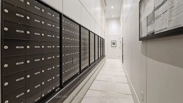 Additional image 17 of 197 Yonge St Unit 1710