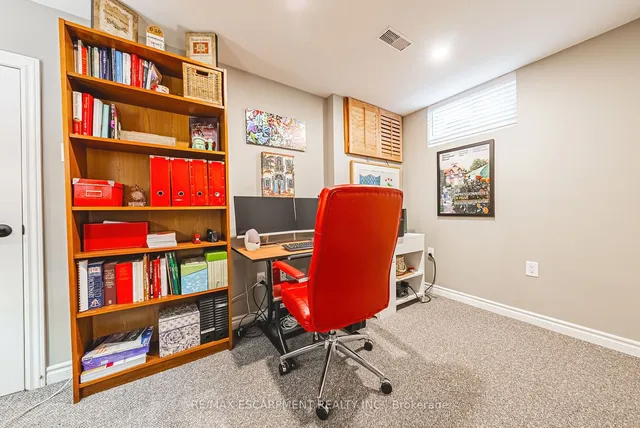 Additional image 30 of 61 Home St