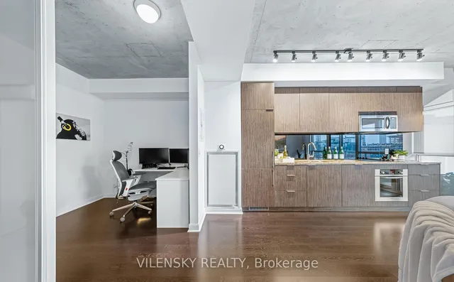 Additional image 14 of 478 King St Unit 909