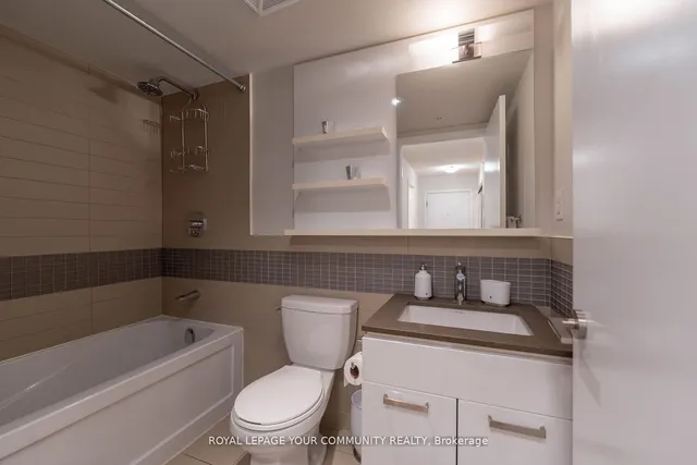 Additional image 15 of 295 Adelaide St Unit 410