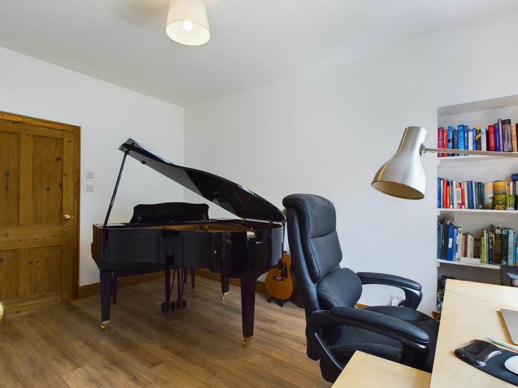 Additional image 10 of Westside of Edingarioch, Premnay. AB52 6PL