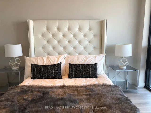 Additional image 9 of 458 Richmond St Unit 1201