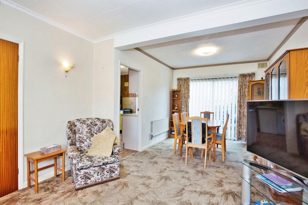 Additional image 4 of Chelston Avenue, Yeovil