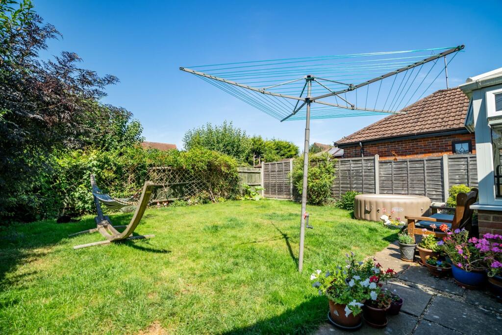 Additional image 16 of Hawfield Gardens, Park Street, St. Albans, Hertfordshire, AL2