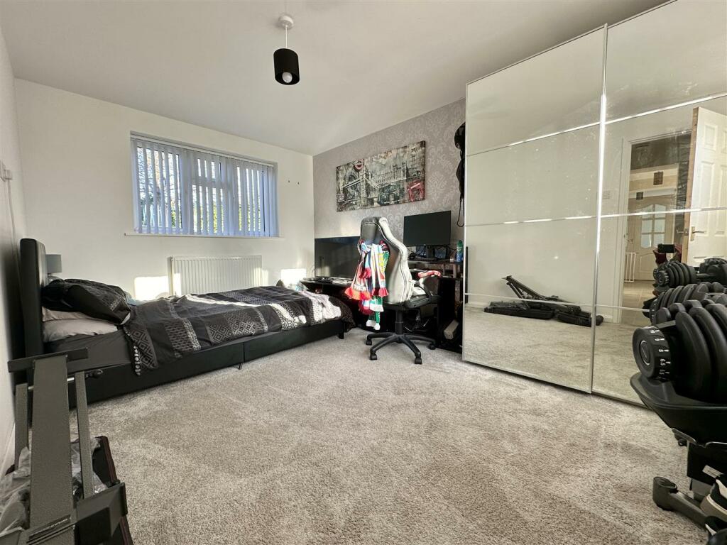 Additional image 16 of Fairwater Crescent, Alcester