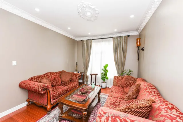 Additional image 9 of 37 Bluffwood Cres