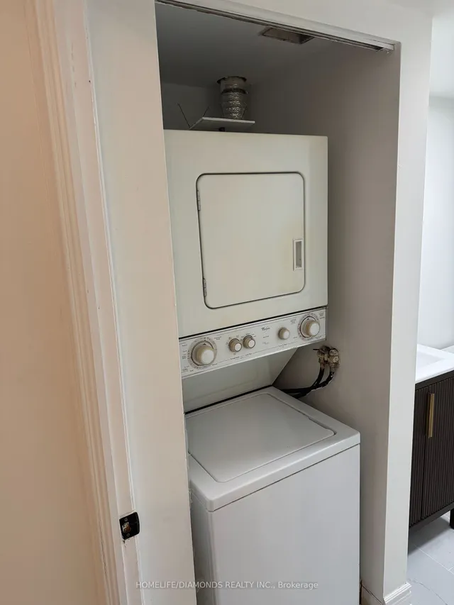 Additional image 13 of 381 FRONT St Unit 2601