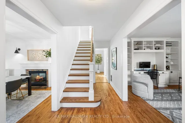 Additional image 4 of 218 Yonge Blvd