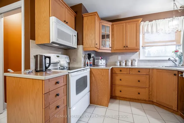 Additional image 9 of 35 Wildewood Ave