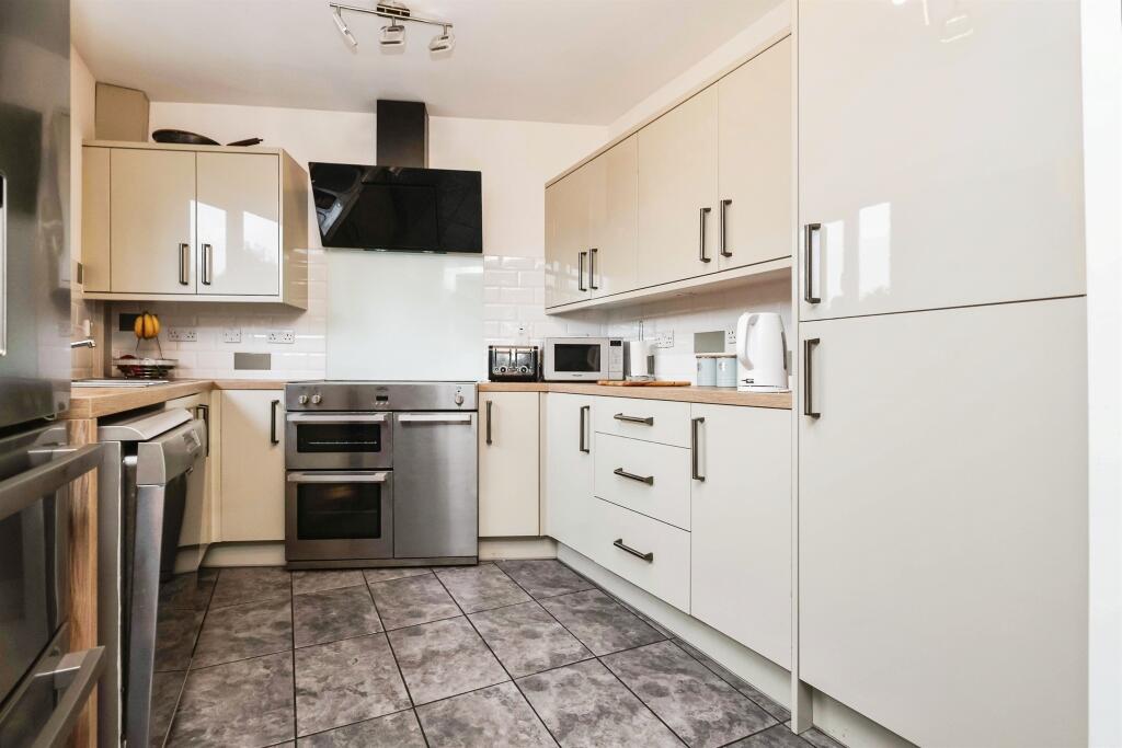 Additional image 7 of Hollyhurst Grove, Birmingham