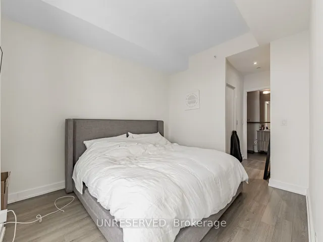 Additional image 20 of 6 Parkwood Ave Unit 811