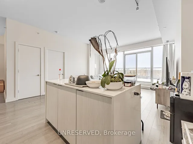 Additional image 10 of 6 Parkwood Ave Unit 811