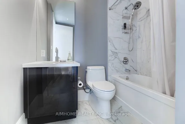 Additional image 21 of 39 Queens Quay Unit Th 111