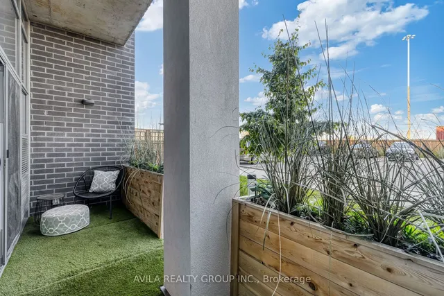 Additional image 31 of 716 Main St Unit 102