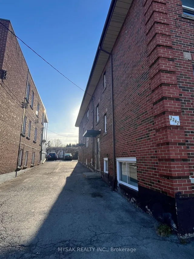 Additional image 3 of 2342 King St