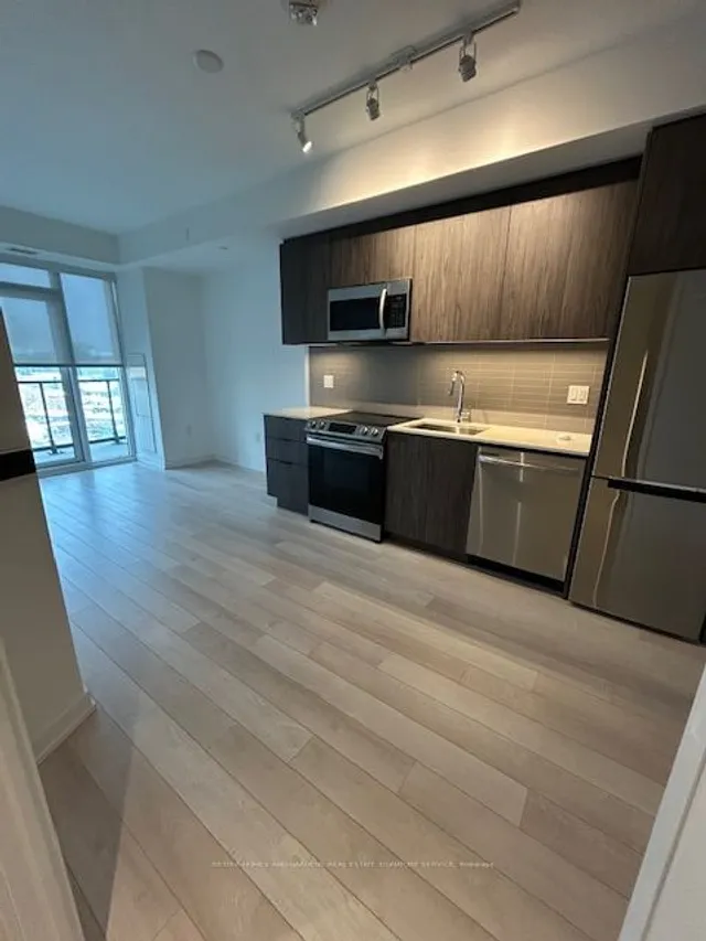 Additional image 10 of 50 Power St Unit 806