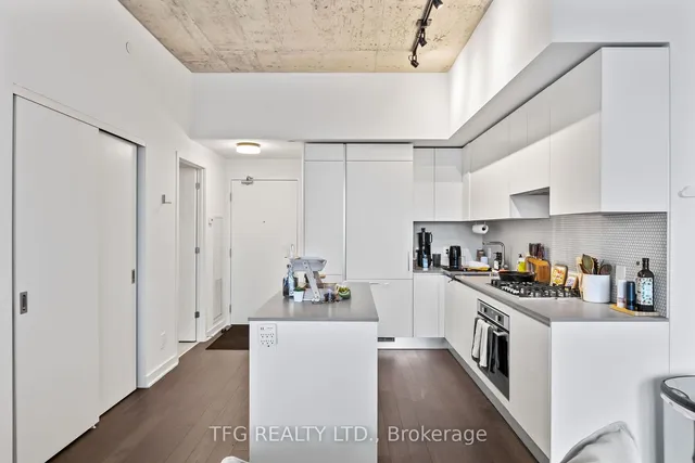 Additional image 9 of 2720 Dundas St Unit 810