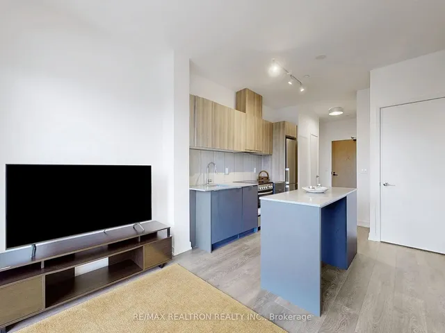 Additional image 11 of 8 Tippett Rd Unit 1001