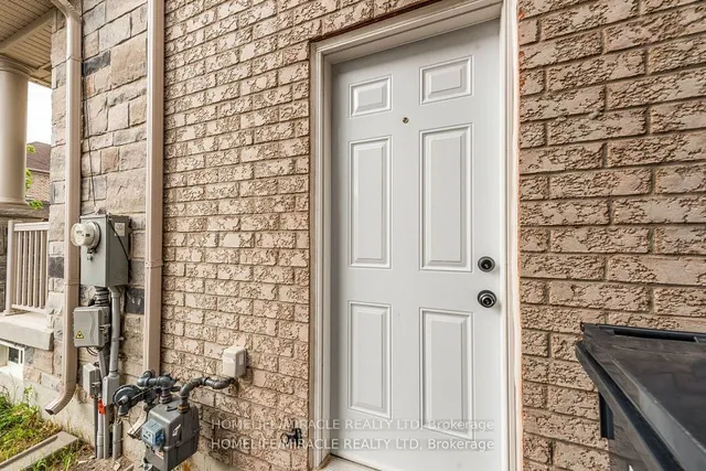 Additional image 19 of 30 Lloyd Cres