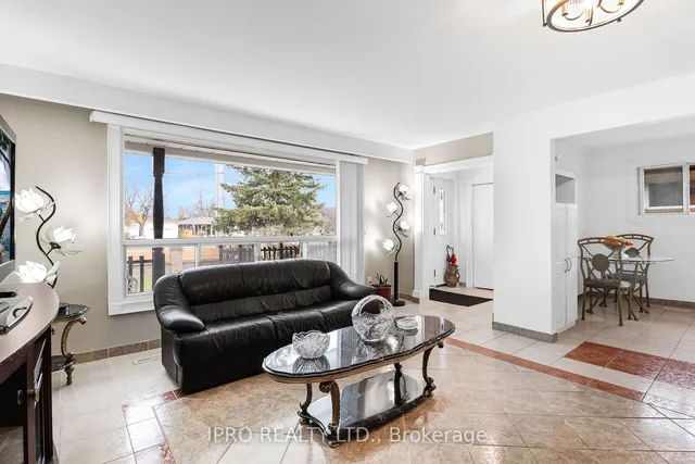 Additional image 5 of 3280 Cawthra Rd