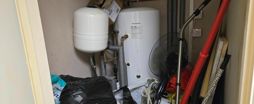 Additional image 18 of Salon Excel, Hackett Place, Hilperton, Trowbridge, Wiltshire. BA14 7GW