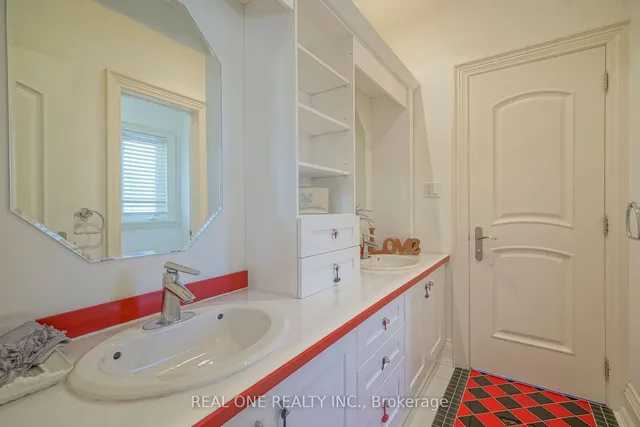 Additional image 26 of 231 Churchill Ave