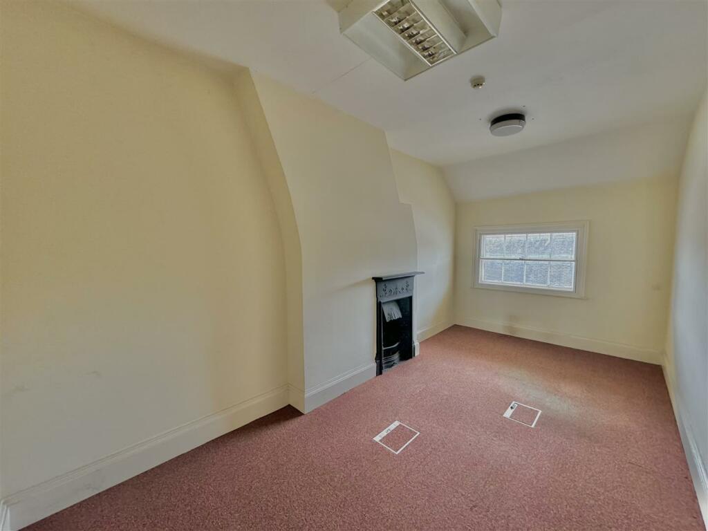 Additional image 15 of 2 Bolebridge Street, Tamworth