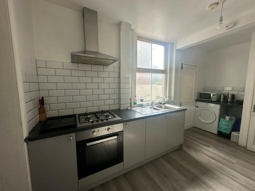 Additional image 4 of Everton Road, Yeovil