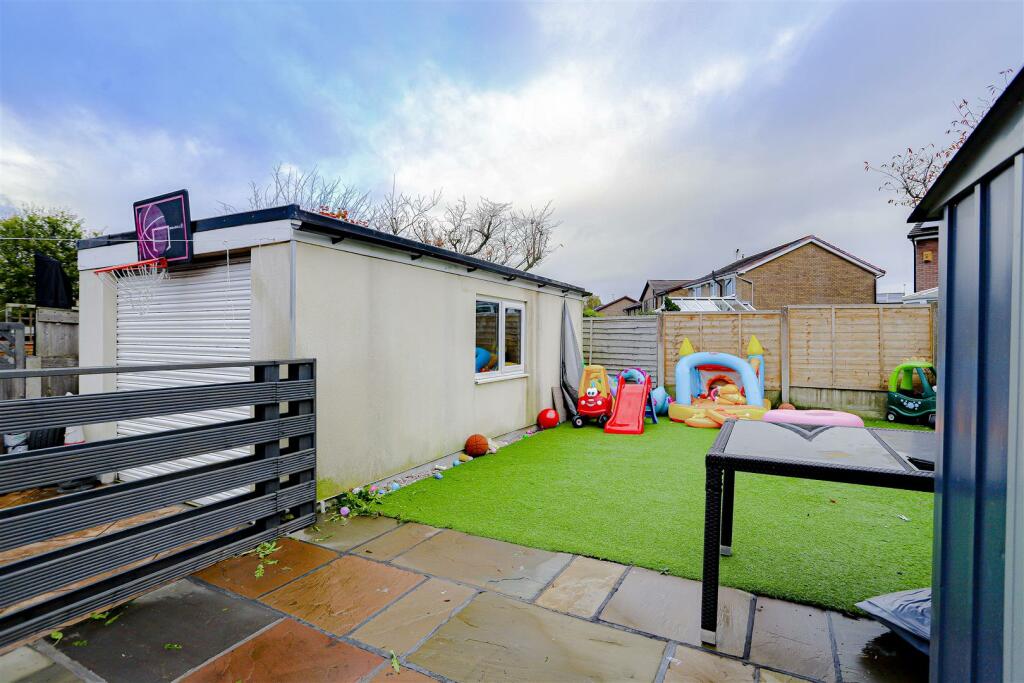 Additional image 18 of Fernlea Drive, Clayton Le Moors