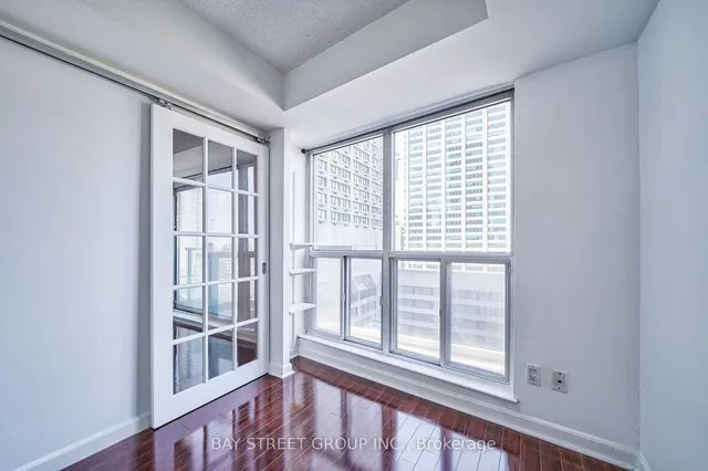 Additional image 18 of 8 Park Rd Unit 2016