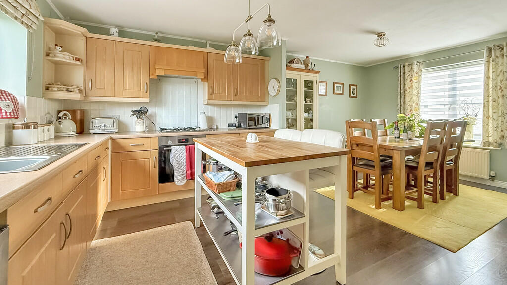 Additional image 6 of Hackney Way, Westbury