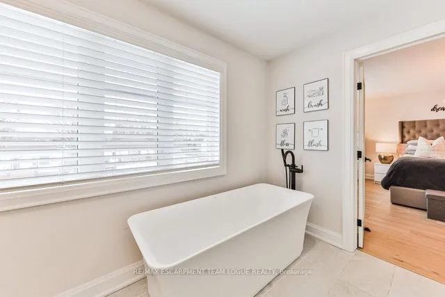 Additional image 19 of 36 Warwick Rd