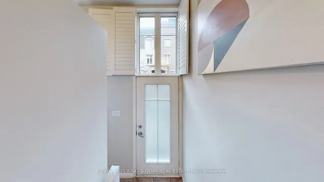 Additional image 5 of 38 Western Battery Rd Unit 612