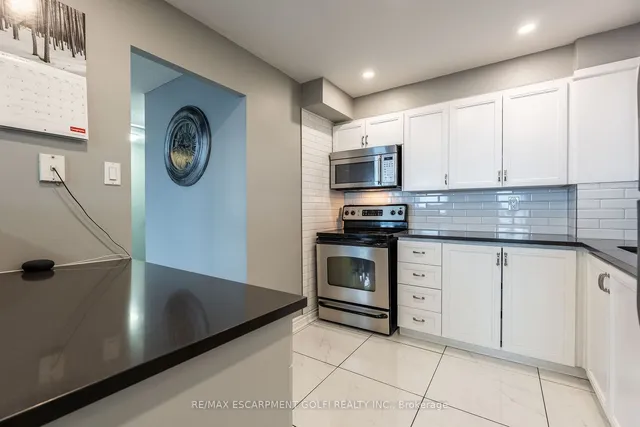 Additional image 13 of 500 Green Rd Unit 1415