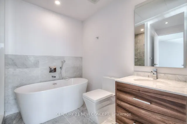 Additional image 17 of 488 University Ave Unit 3711