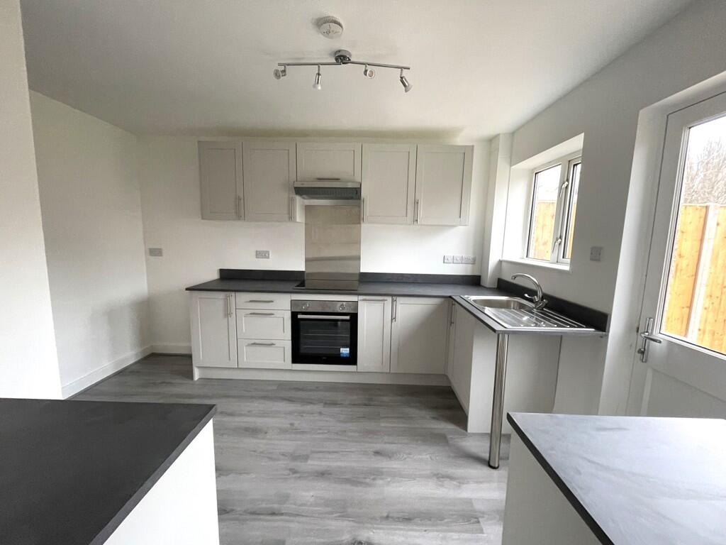 Additional image 18 of Portland Road, Street