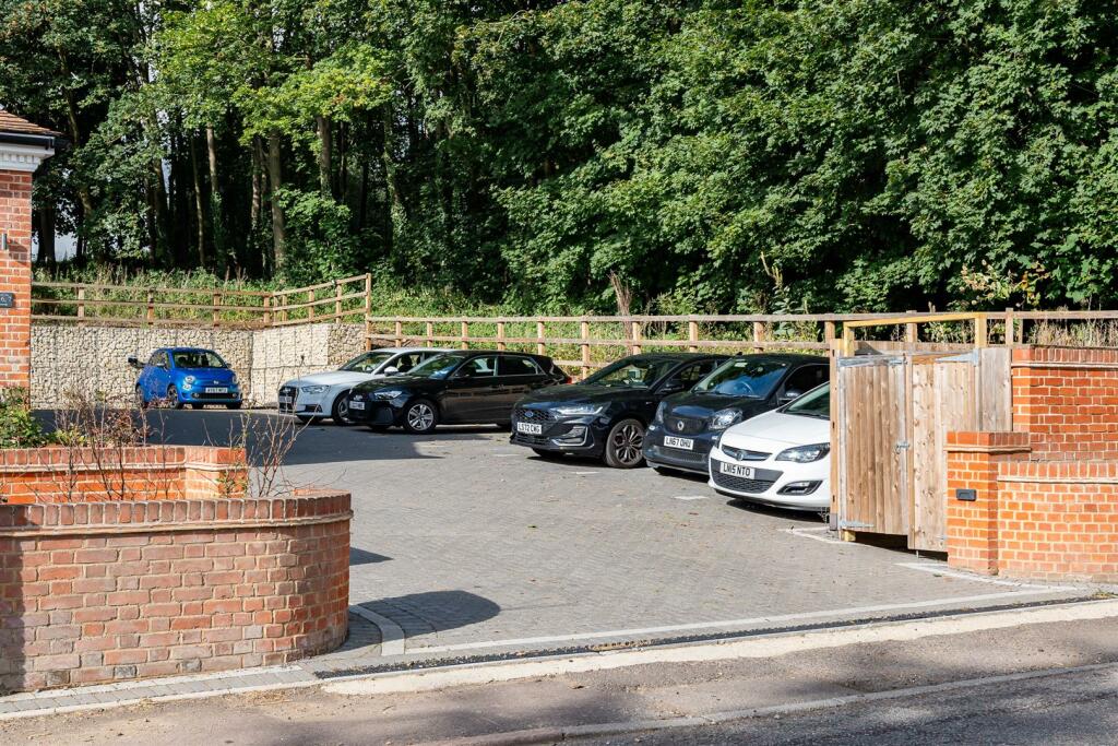 Additional image 19 of Codicote Road, Welwyn