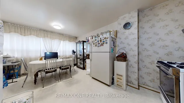 Additional image 16 of 24 Streamdale Crt