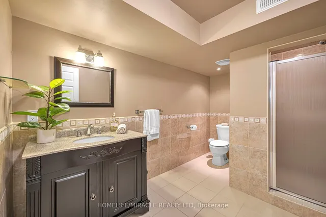 Additional image 37 of 4272 Clubview Dr