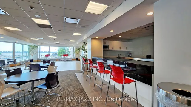 Additional image 28 of 10 Queens Quay Unit 803