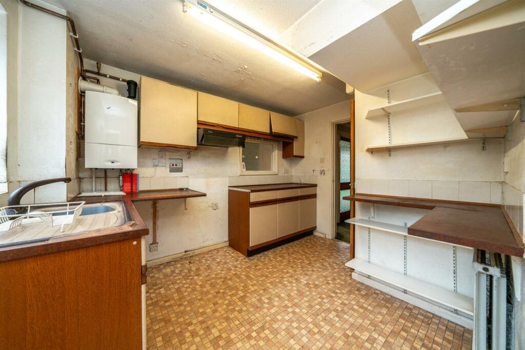 Additional image 5 of Fontmell Close, St Albans