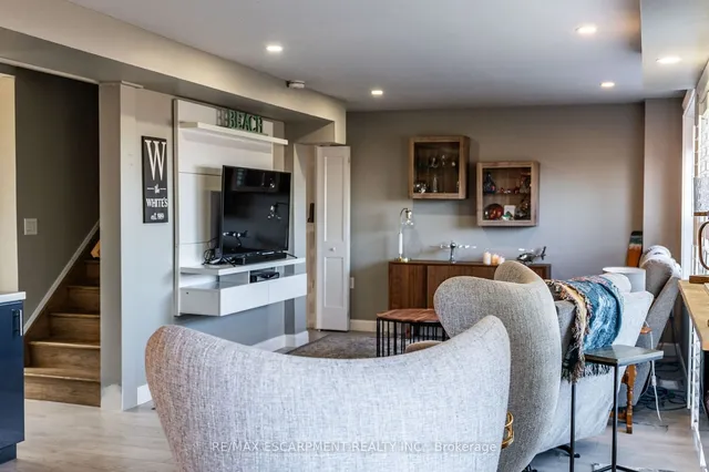 Additional image 6 of 735 Beach Blvd