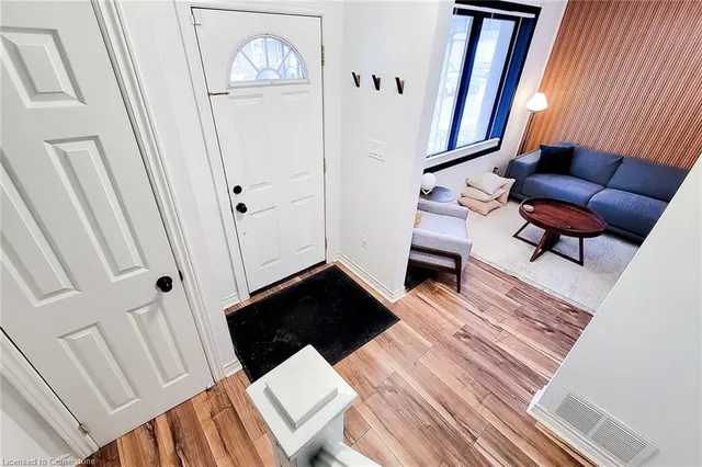 Additional image 23 of 49 East 31st St