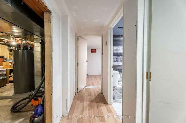 Additional image 33 of 735 Beach Blvd