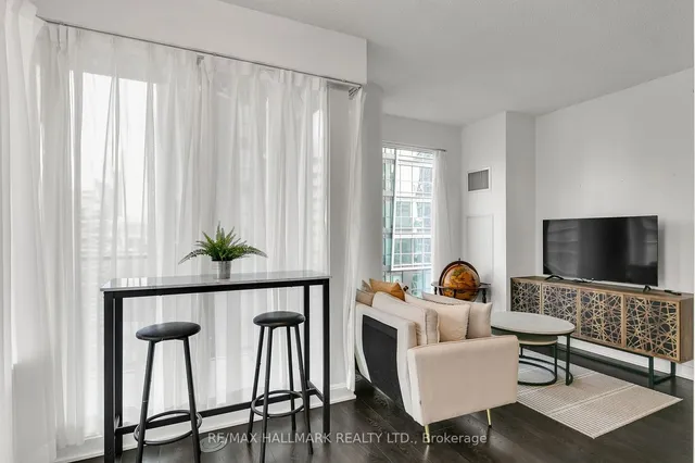 Additional image 11 of 125 Blue Jays Way St Unit 4608