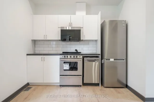 Additional image 33 of 32 Britannia Ave