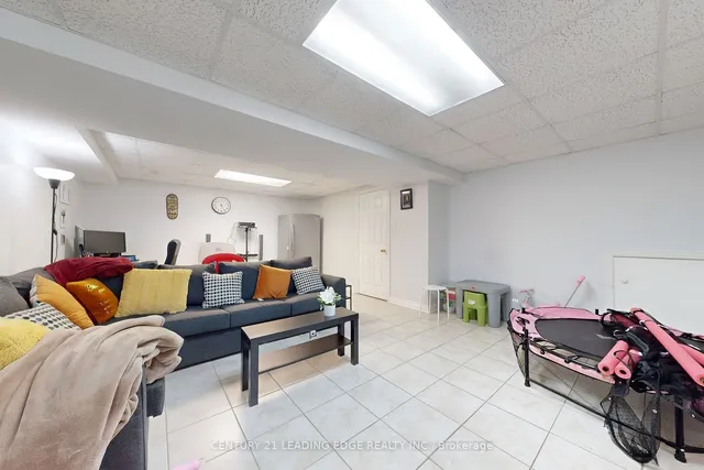 Additional image 28 of 88 STORNWOOD Crt