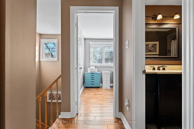 Additional image 18 of 79 Braeheid Ave Unit 16